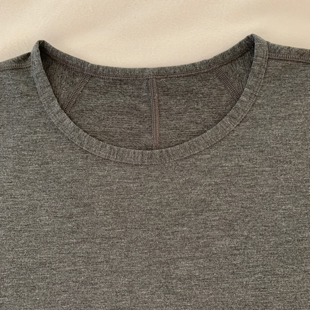 Lululemon Tee - Picture 4 of 10